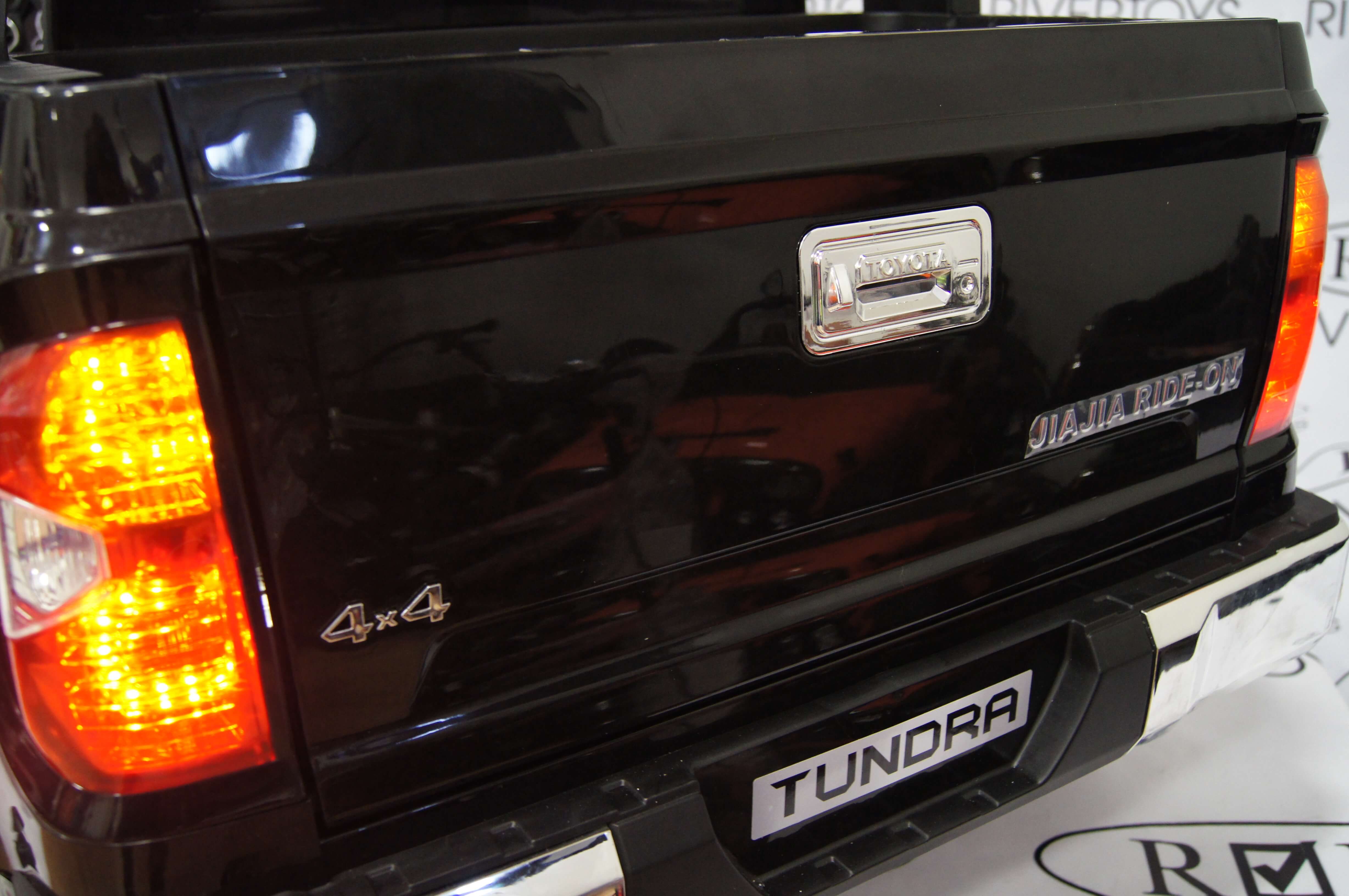 Двухместный электромобиль TOYOTA TUNDRA (Лицензия) 24V (Черный) JJ2255